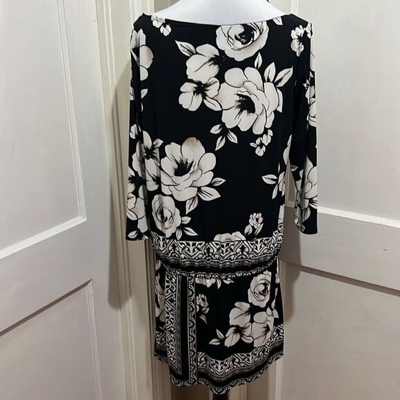 Pretty "Fold Under" White House Black Market 3/4 sleeve Dress Women's XL - Picture 8 of 9